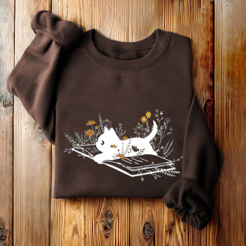 CAT ON BOOK Womens Teachers Crewneck Sweatshirt Pullover