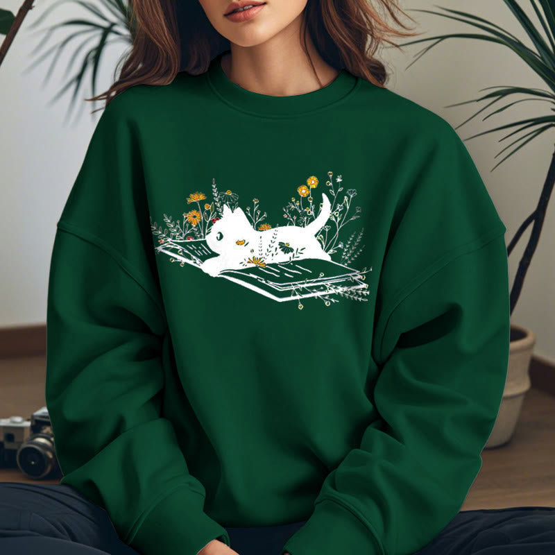 CAT ON BOOK Womens Teachers Crewneck Sweatshirt Pullover