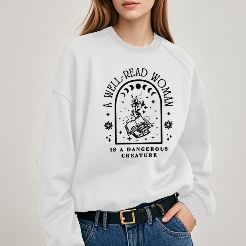 A WELL-READ WOMAN Womens Crewneck Sweatshirt Pullover