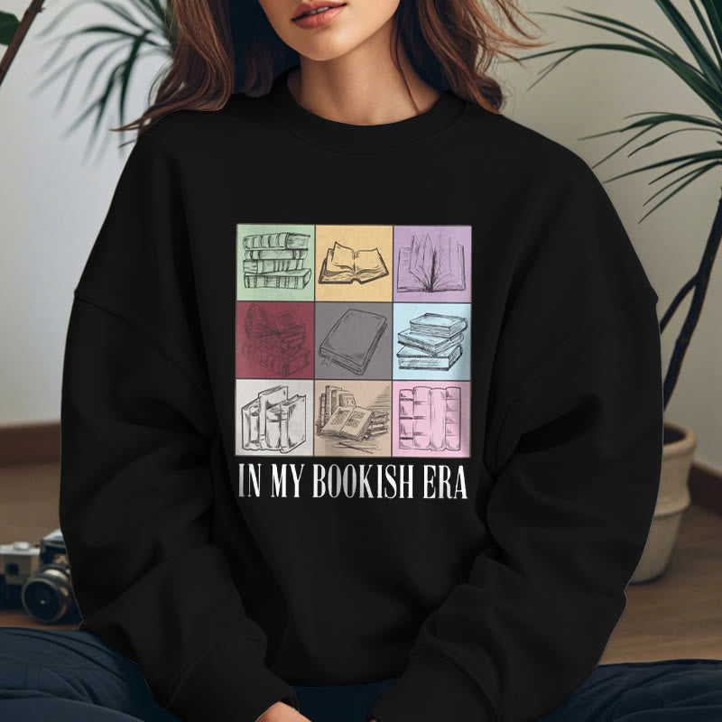 IN MY BOOKISH ERA Womens Crewneck Sweatshirt Pullover