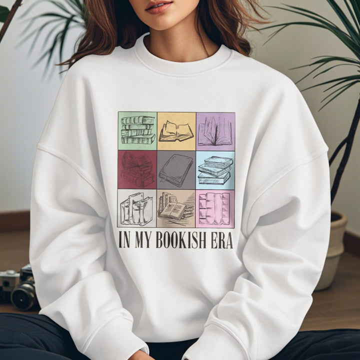 IN MY BOOKISH ERA Womens Crewneck Sweatshirt Pullover