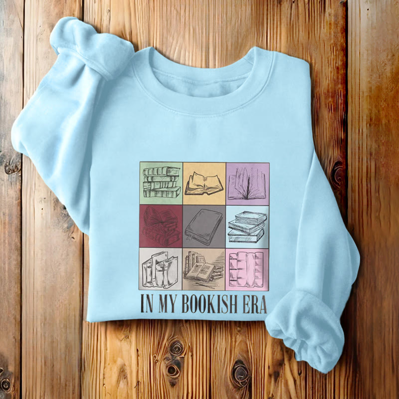 IN MY BOOKISH ERA Womens Crewneck Sweatshirt Pullover