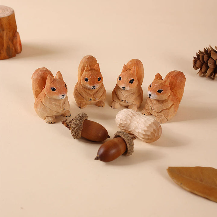 Cute Squirrel Carved Wooden Sculpture Desktop Deocr Keychain For Gift