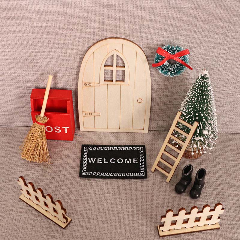 Miniature Christmas Holiday Scene Santa Door Accessory Mini Dollhouse Decoration