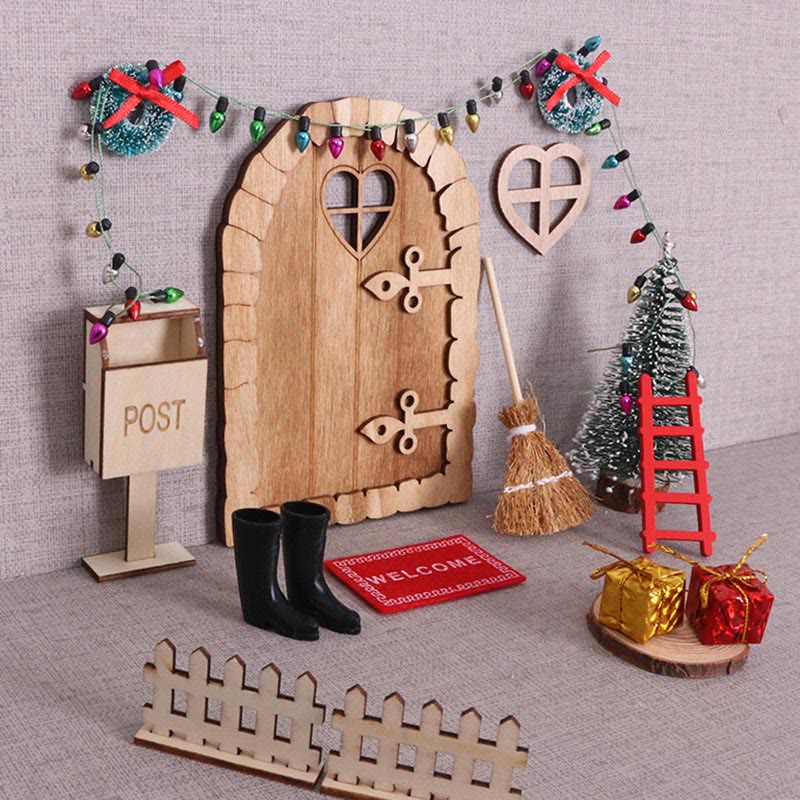 Miniature Christmas Holiday Scene Santa Door Accessory Mini Dollhouse Decoration