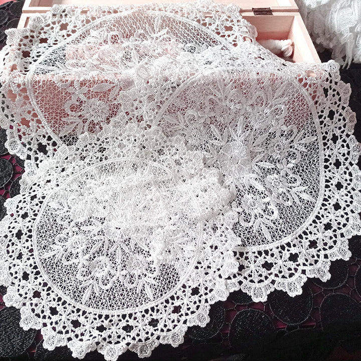 Hollow Out European Lace Coasters Vintage Embroidery Round Tablecloth